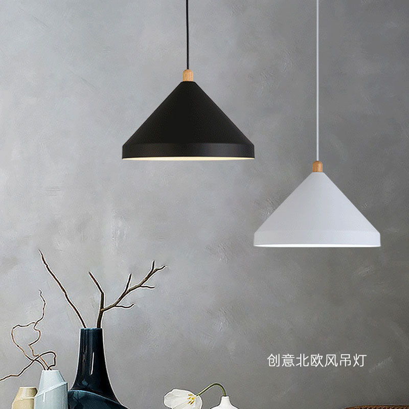 Simple Retro Industrial Style Restaurant Bar Single Head Chandelier Creative Personality Barbecue Hot Pot Restaurant Dining Table Internet Celebrity Lampshade