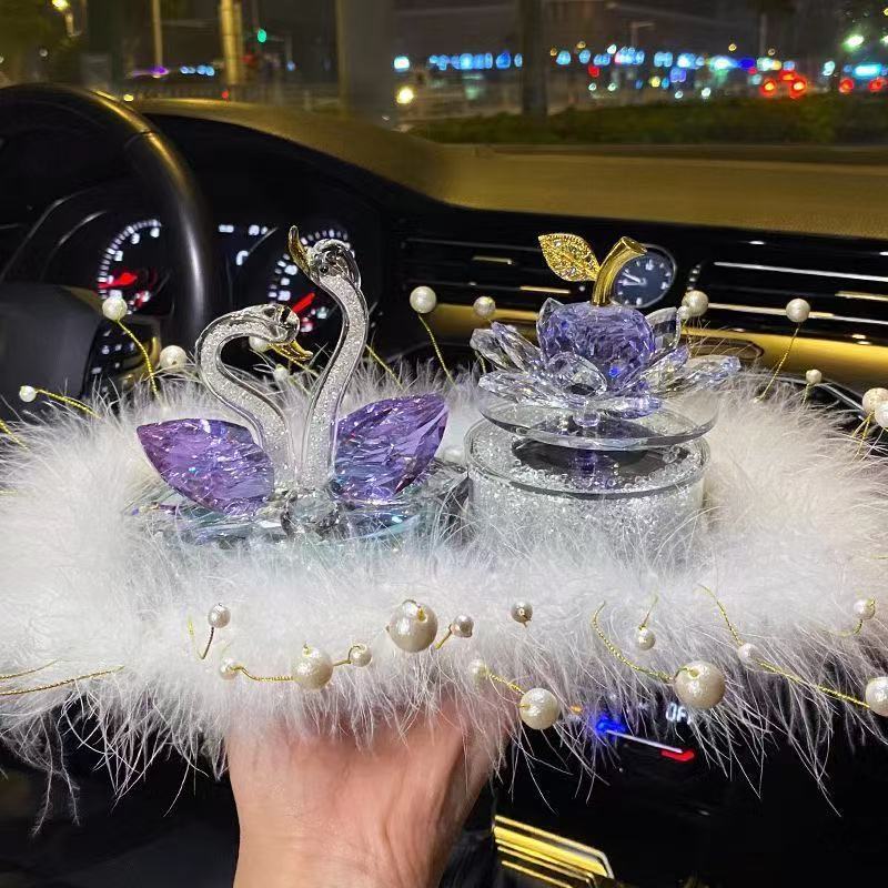 Car Ornaments Goddess Style Crystal Swan Car Perfume Holder High-End for Girls' Cars