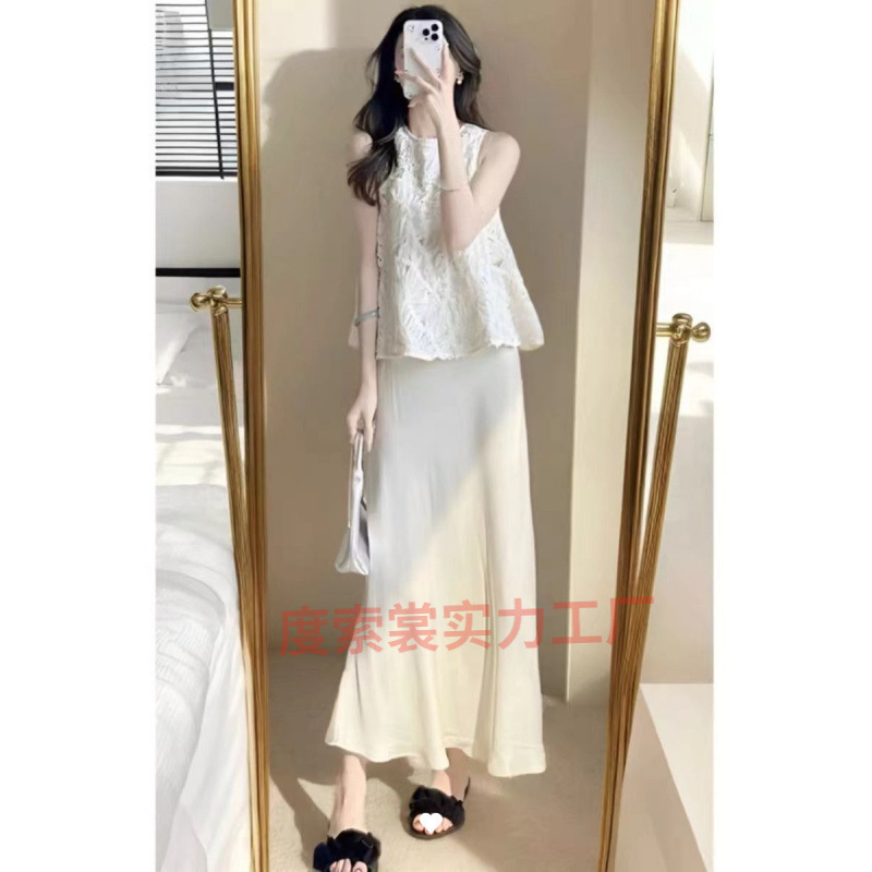 洋气减龄时尚套装搭配女夏季新款温柔风镂空上衣高腰半身裙两件套|undefined