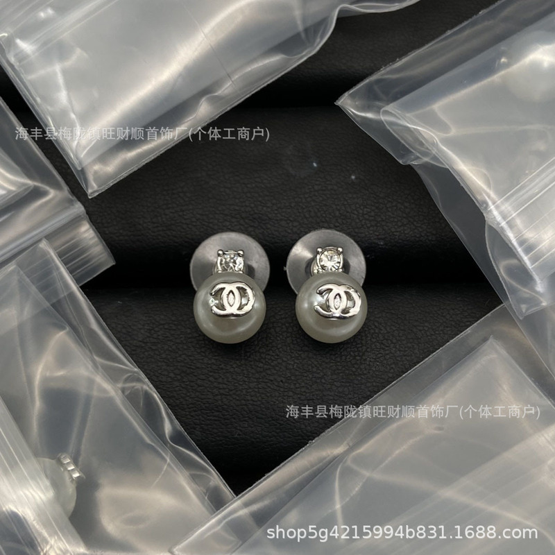 香家新款双C耳钉 小香风高版本山茶花圆形珍珠耳饰名媛气质风耳环|undefined
