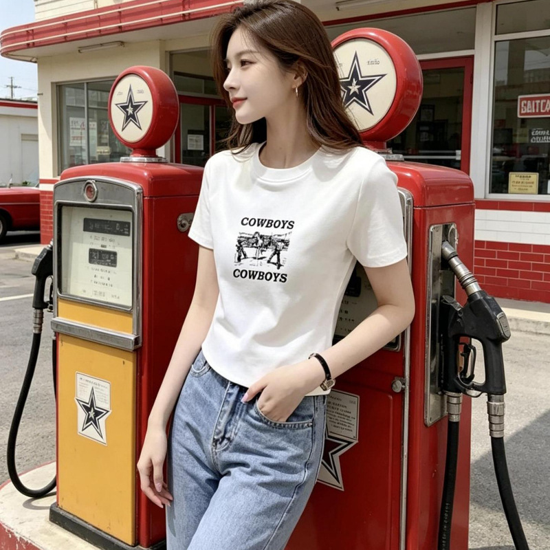 Slim-Fit Short-Sleeve T-Shirt with a Unique Design, Round Neck, Pure Cotton, Women's 2026 New Summer Top Slim-Fit Short-Sleeve T-Shirt with a Unique Design, Round Neck, Pure Cotton, Women's 2026 New Summer Top