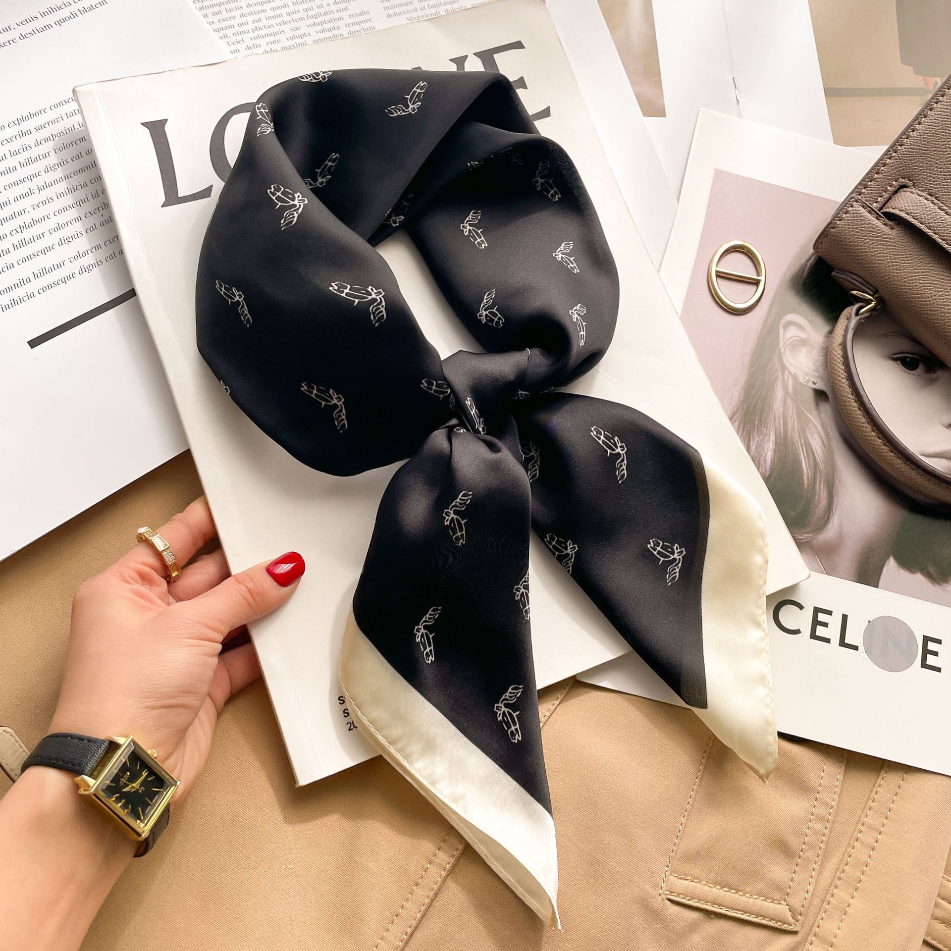 작은 말 머리 블랙