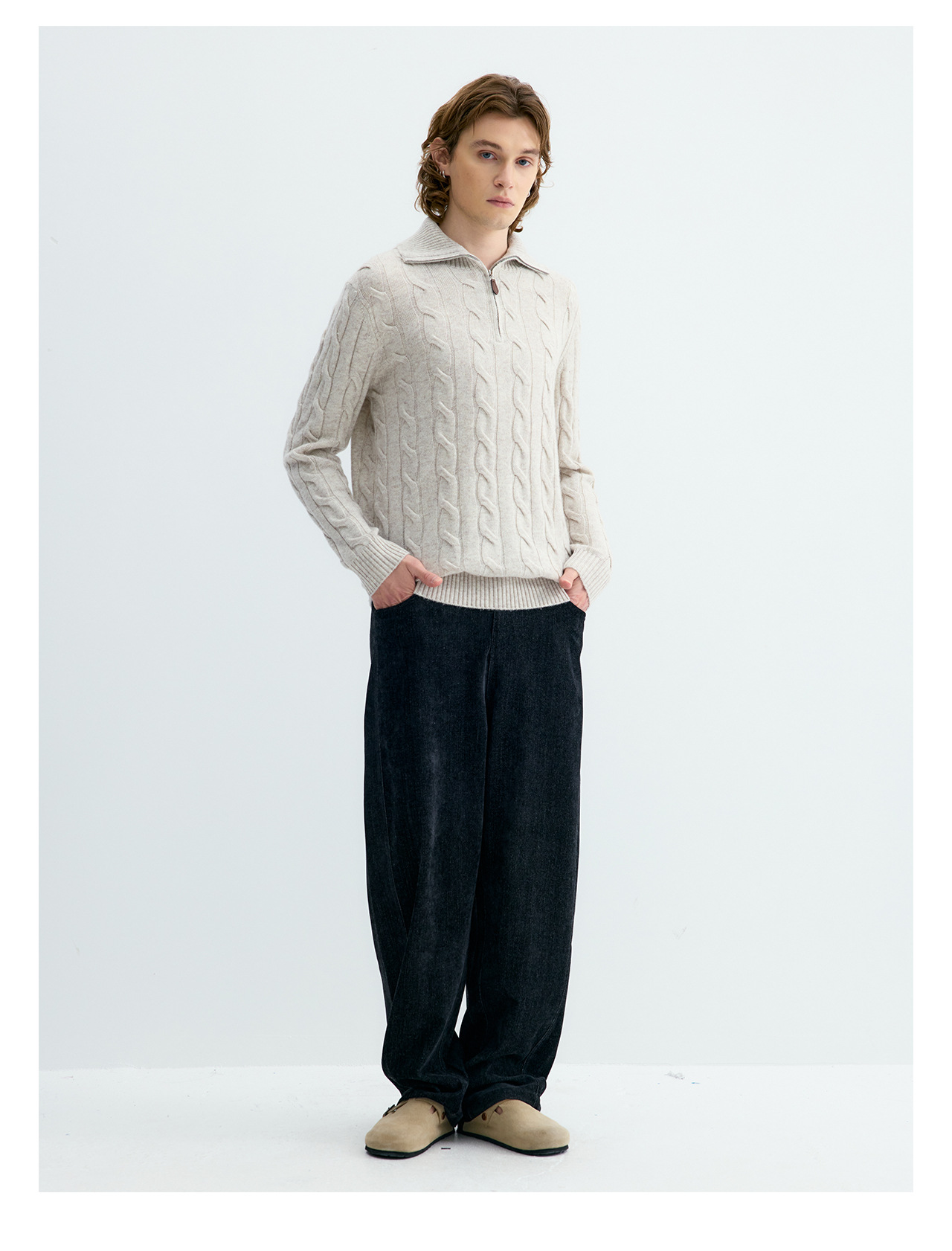 UNF 530g Cable-Knit Half-Zip Polo Sweater