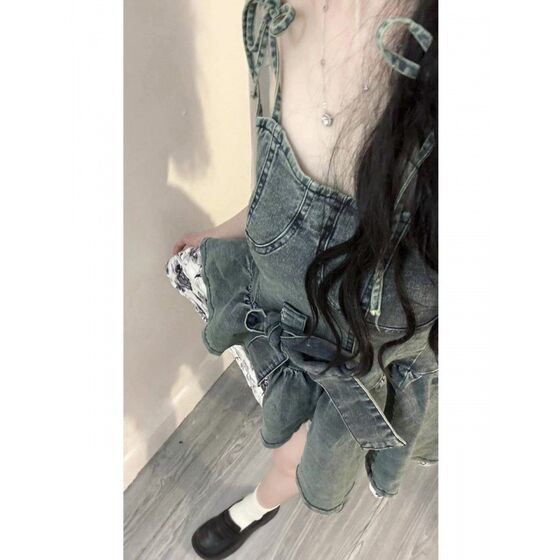 Vintage Bow Stitching Denim dress Women's 2024 Summer New Tight Waist Slimming Puffy Floral Short Skirt
