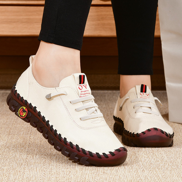 fashionable demi-season “mom shoes” with decorative stitching