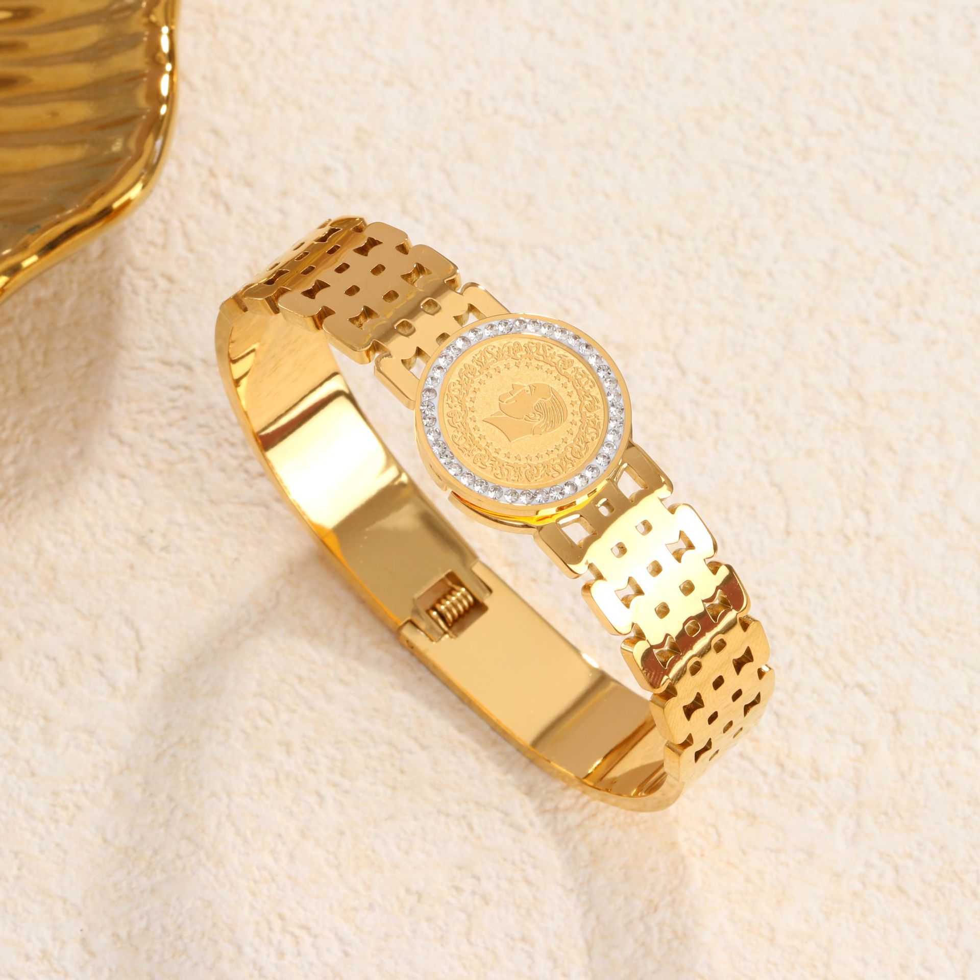 82 헤드 팔찌 골드