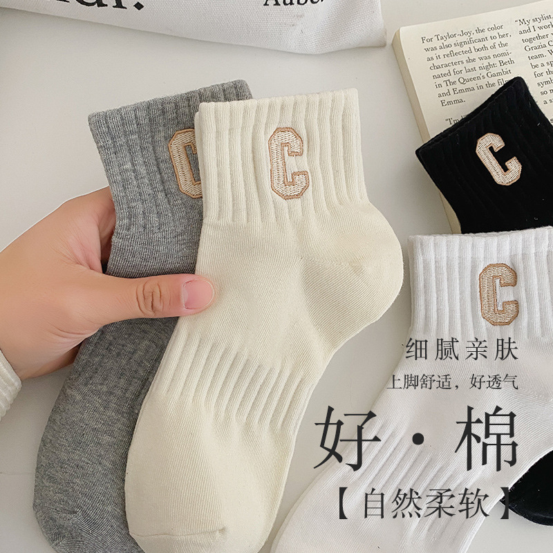 靴下の女性春秋タイプの中筒靴下insファッション百合刺繍Cアルファベット運動レジャーソックス卸売り|undefined