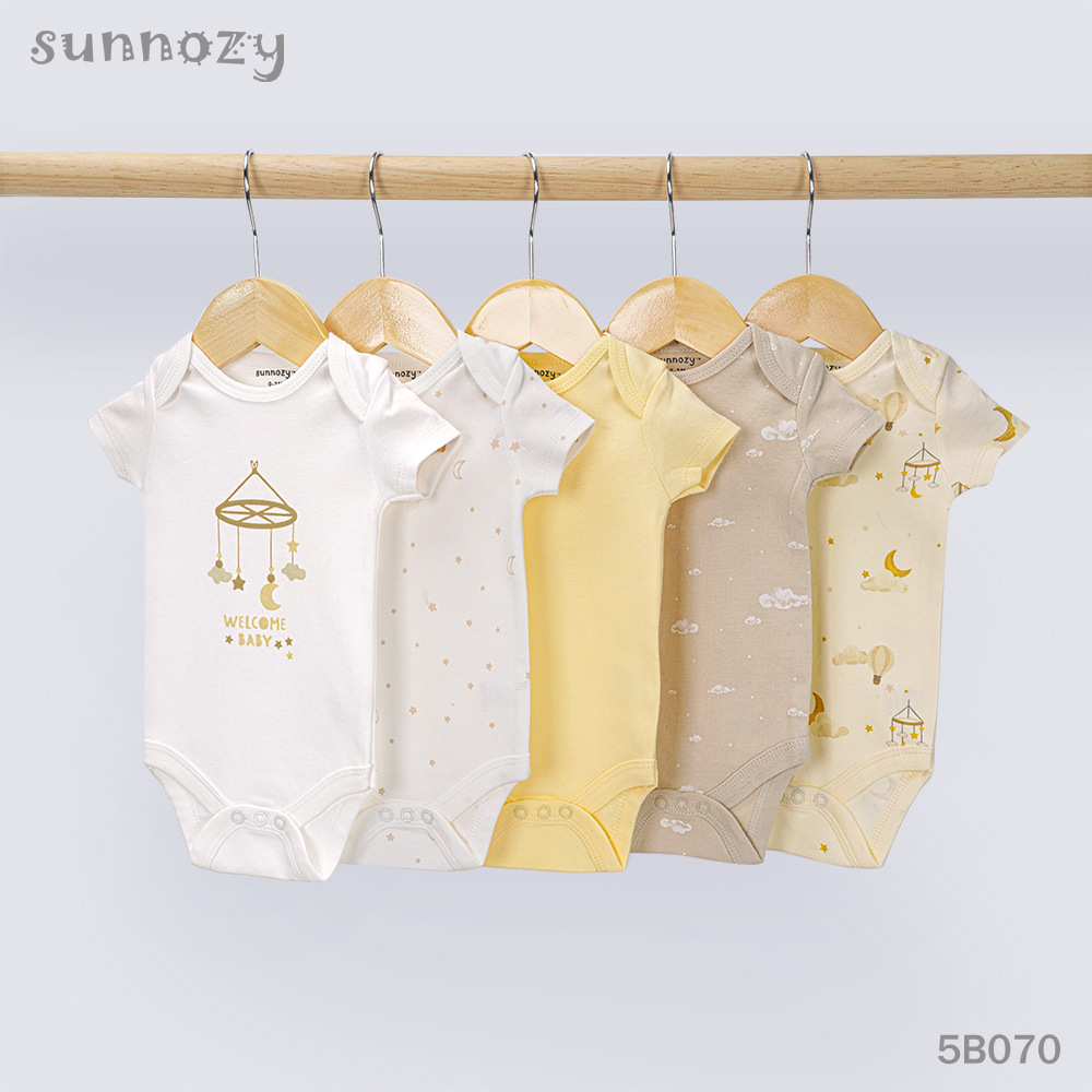 Bebés y bebés Sunnozy comercio exterior lindos mangas cortas chaqueta de triángulo conjunto de escalada fábrica al por mayor