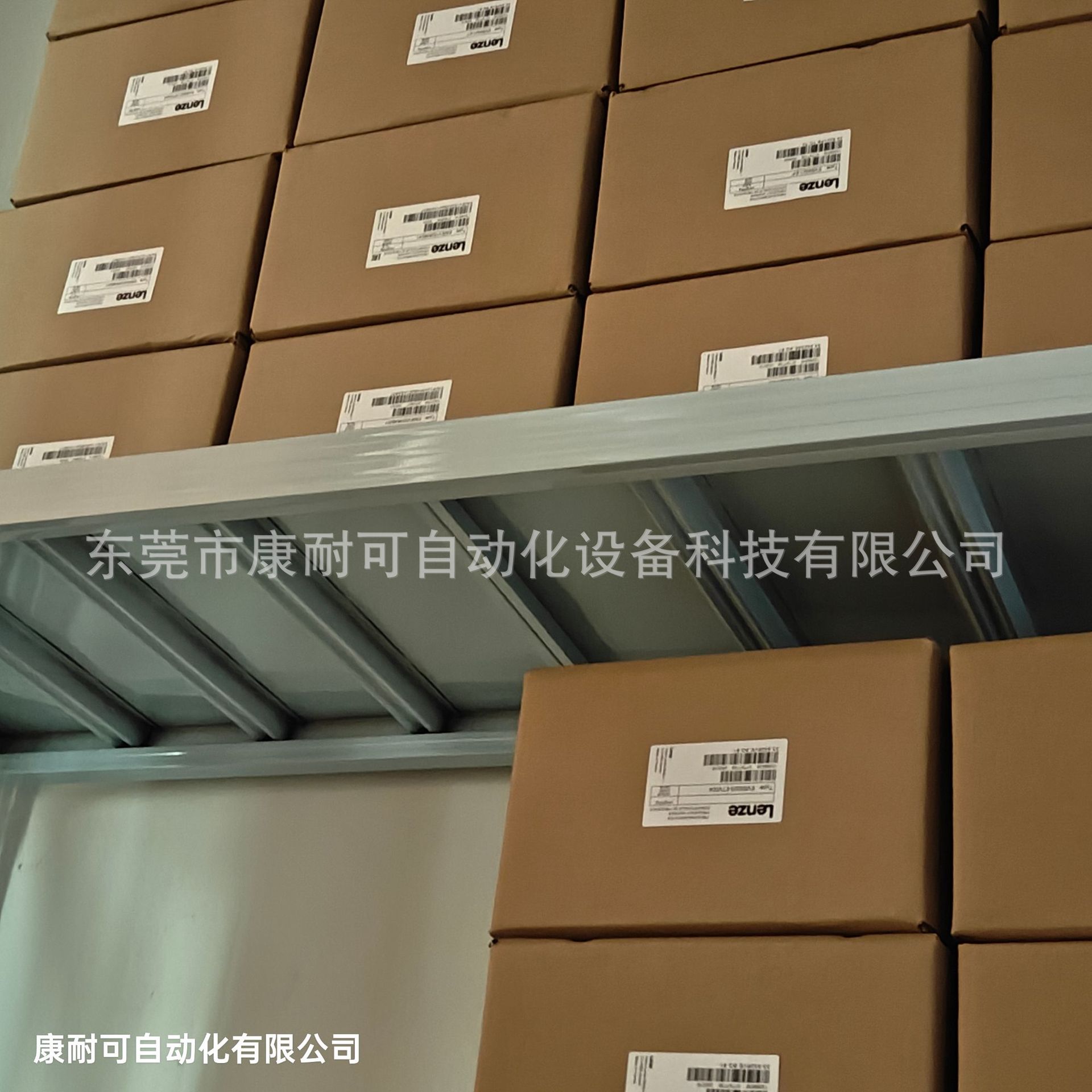 E82MV251_2B001  伦茨 防爆变频器  全新包装 议价