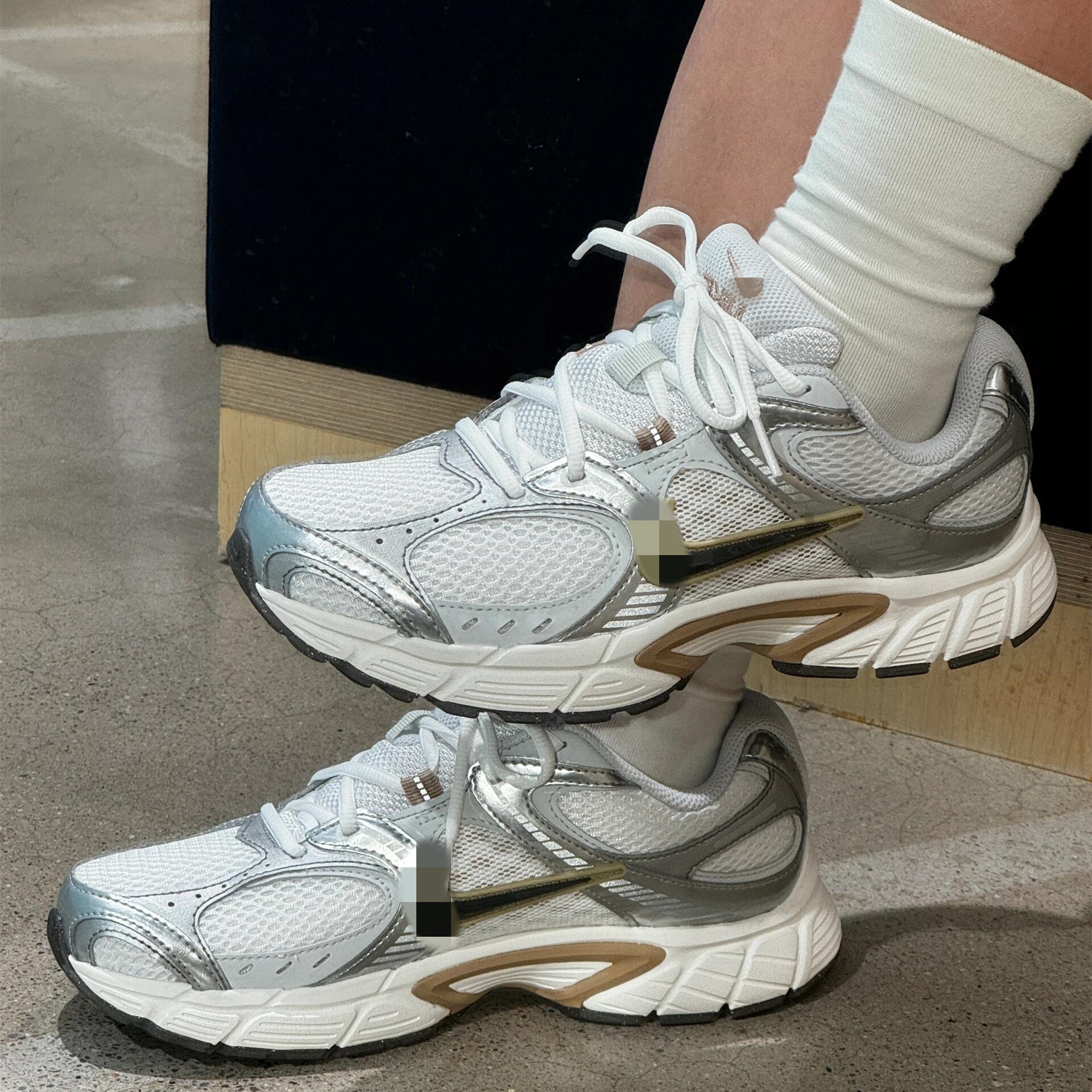 Zapatos de correr retro amortiguadores de malla transpirable elevados zapatos deportivos casuales para hombres y mujeres zapatos de moda