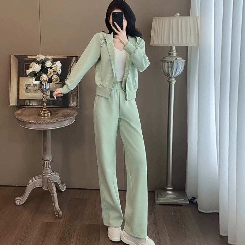Green Sports Casual Suit for Women Autumn and Winter 2025 New Fashion Age-Reducing Street Style Sweatshirt and Sweatpants Two-Piece Set