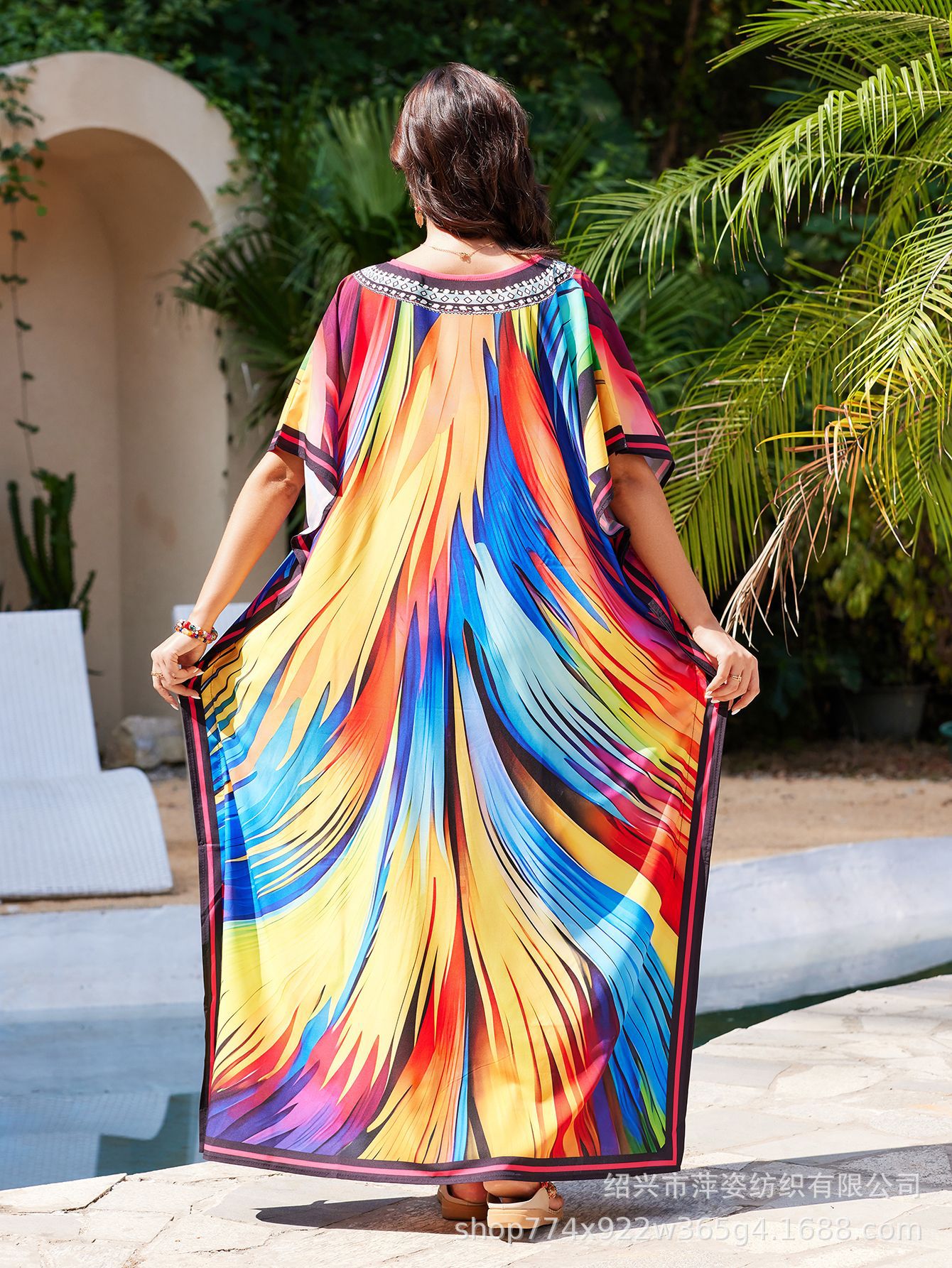 2025 nueva camisa de playa europea y americana impresa ropa suelta vacaciones bikini camisa protector solar camisa de baño 5016