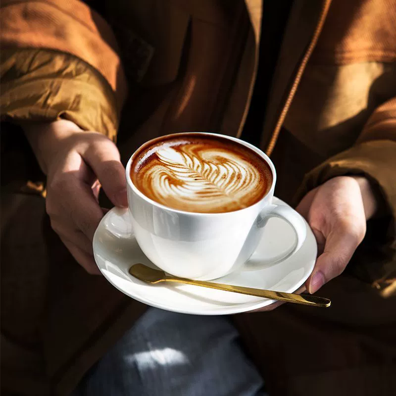 European style bone porcelain coffee cup saucer set high-end exquisite English Italian latte flower cup pure white mark water cup
