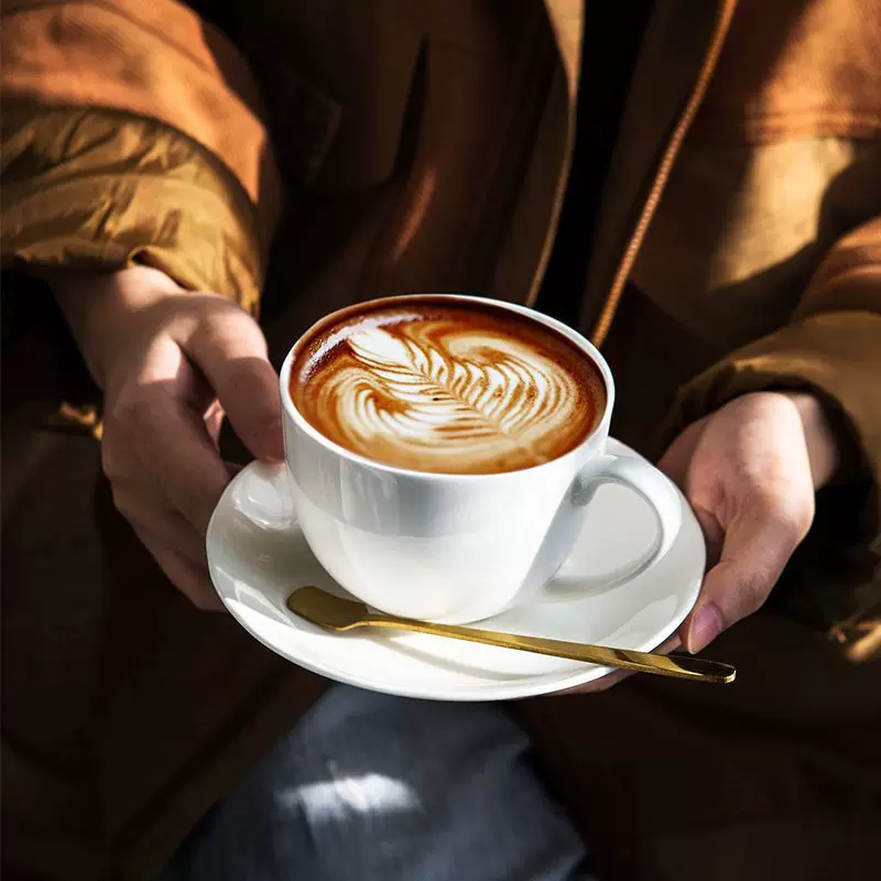 European style bone porcelain coffee cup saucer set high-end exquisite English Italian latte flower cup pure white mark water cup