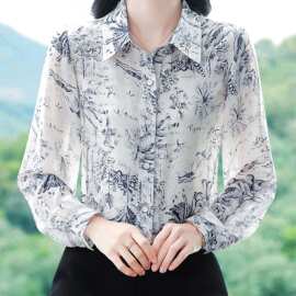 春装超火巨好看印花衬衫女2026春季新款女士洋气上衣春秋通勤衬衣