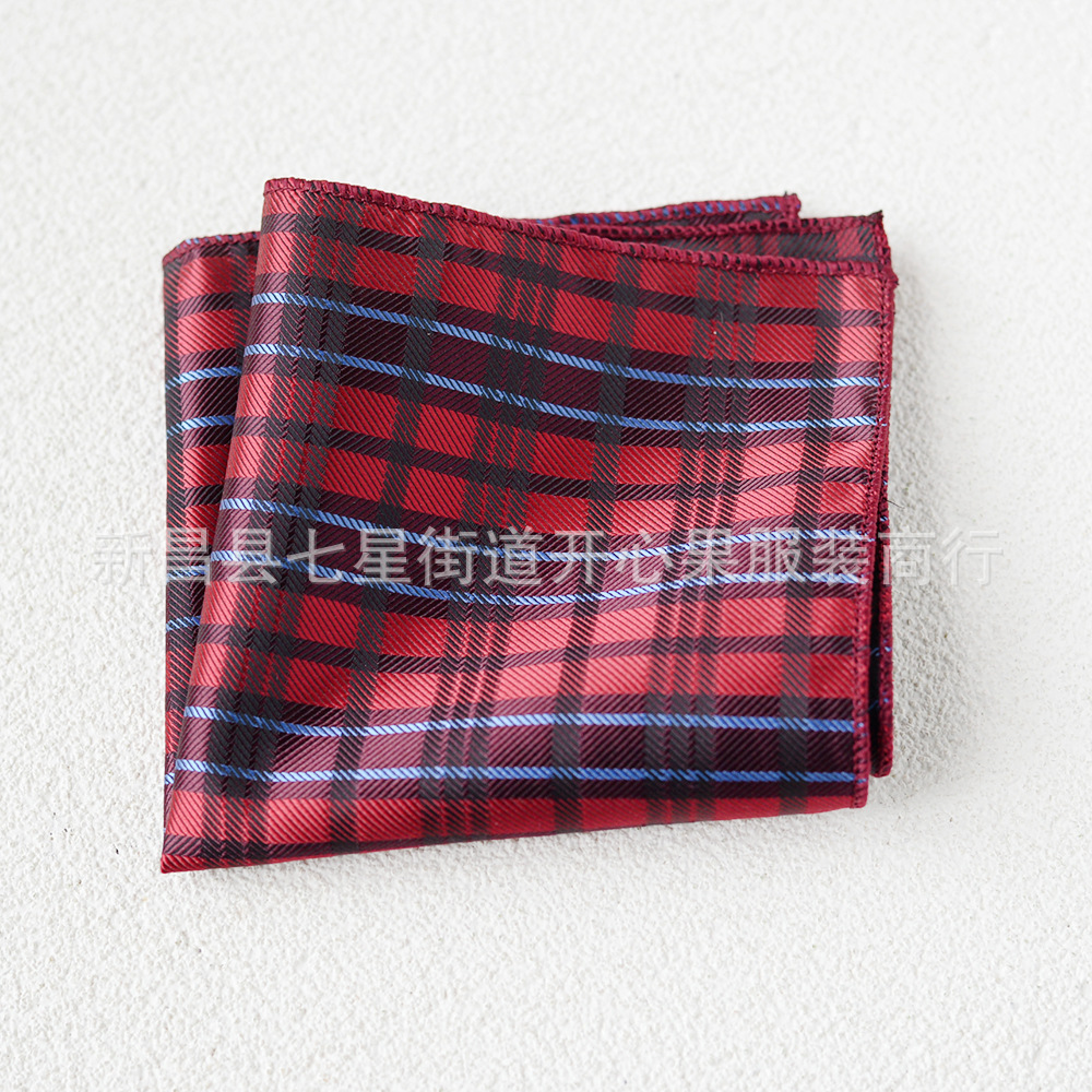 Traje de hombre pequeña bufanda cuadrada fábrica al por mayor moda poliéster accesorios de moda Vintage bordado patrón Toalla de bolsillo ropa de hombre