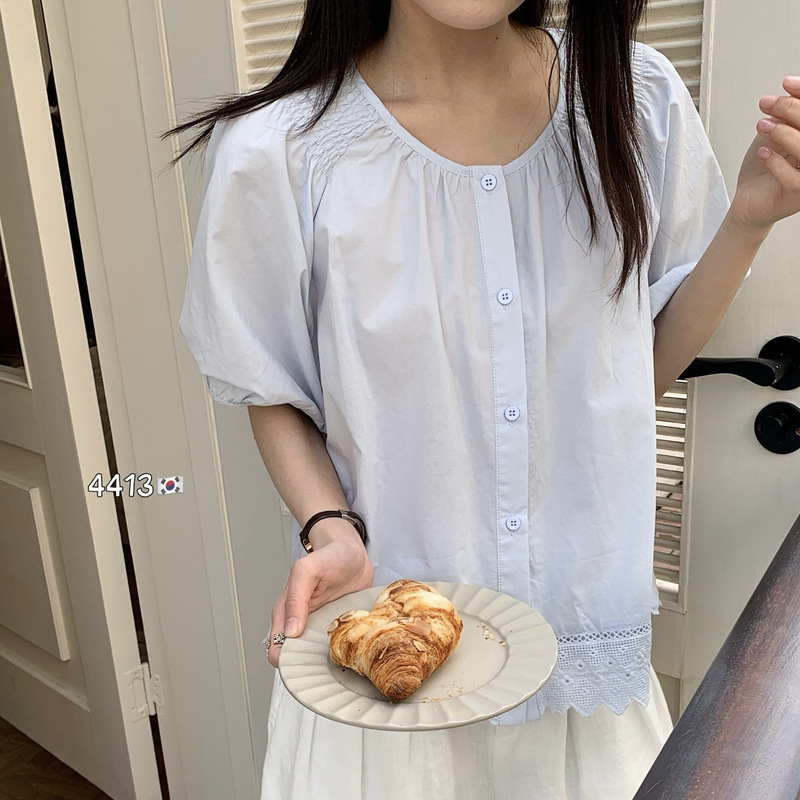 Summer Solid Color Thin Cotton Short-Sleeved Shirt for Women, Simple Korean Style, Loose and Versatile, Age-Reducing, Lace-Trimmed Round Neck Top R212 Summer Solid Color Thin Cotton Short-Sleeved Shirt for Women, Simple Korean Style, Loose and Versatile, Age-Reducing, Lace-Trimmed Round Neck Top R212