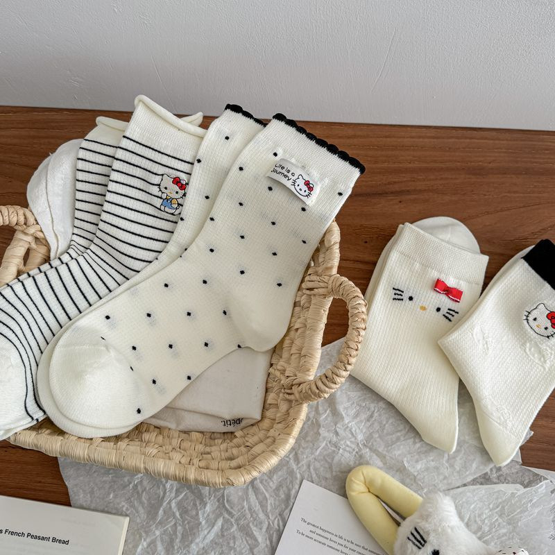 26 Pairs of Women's White Simple Embroidered Seamless Thin Cotton Mid-Calf Socks with Cute Kitty Cat Design 26 Pairs of Women's White Simple Embroidered Seamless Thin Cotton Mid-Calf Socks with Cute Kitty Cat Design