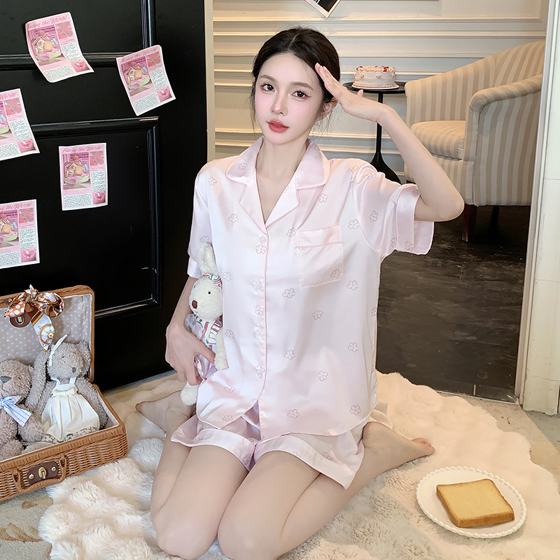 Ice Silk Pajamas for Women Summer Short-Sleeved Shorts 2025 New Korean Style High-End Two-Piece Set That Can Be Worn Outside as Home Clothes