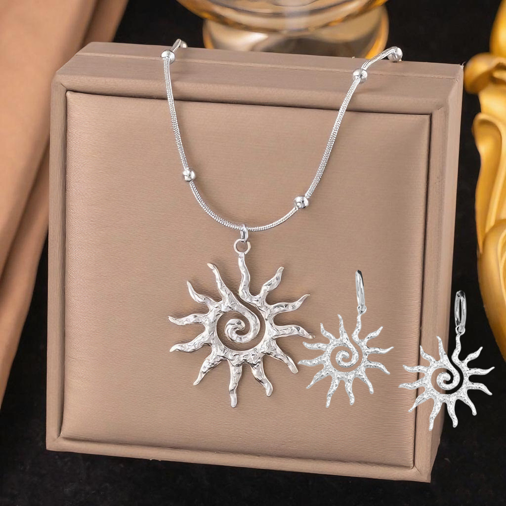 Juego de joyería de acero de titanio 2023 – collar, aretes, de alta gama, venta al por mayor
