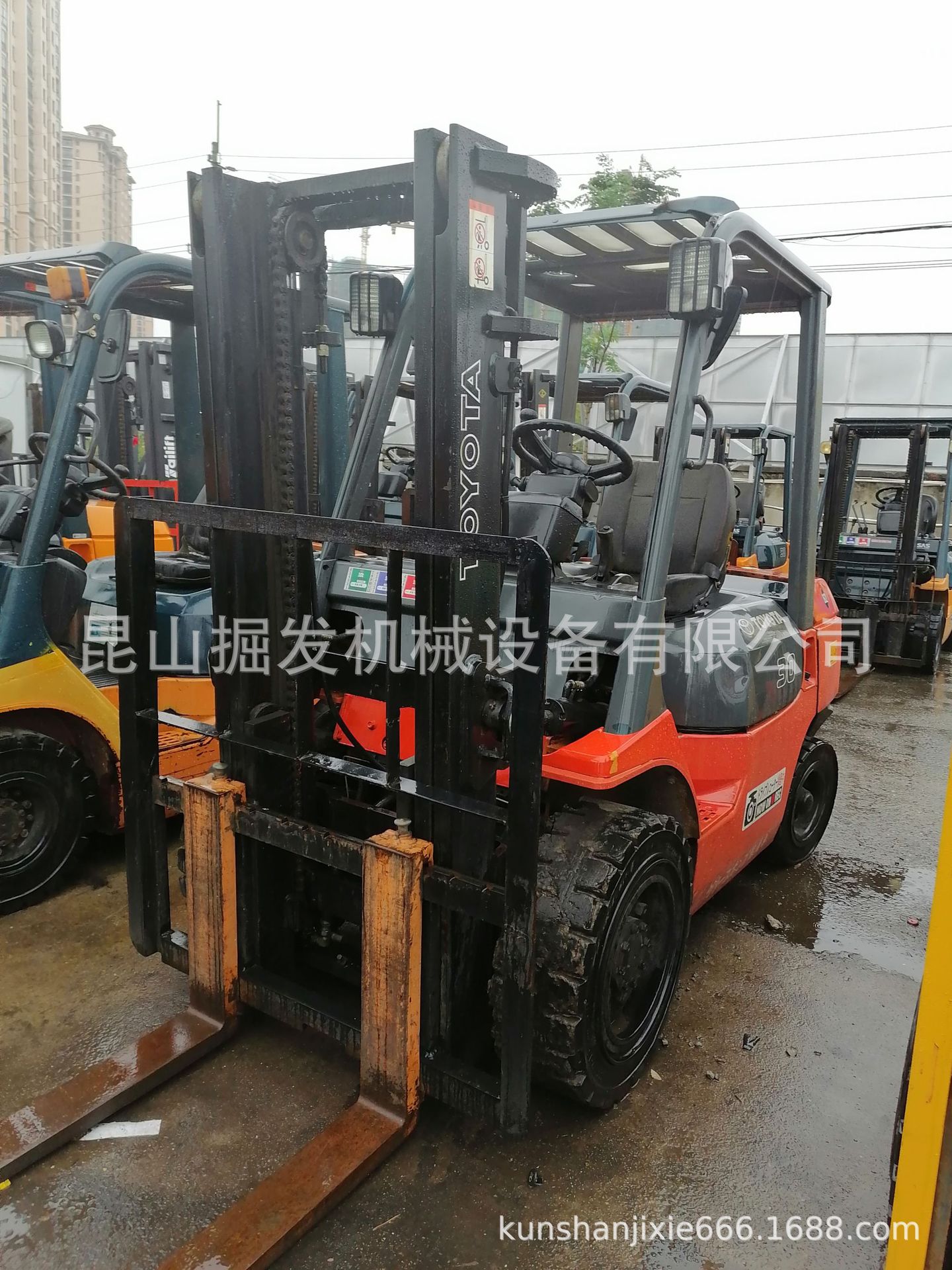 二手 丰田 5吨 3门架 升高4.5米 叉车 柴油叉车 2吨 3吨 5吨现货