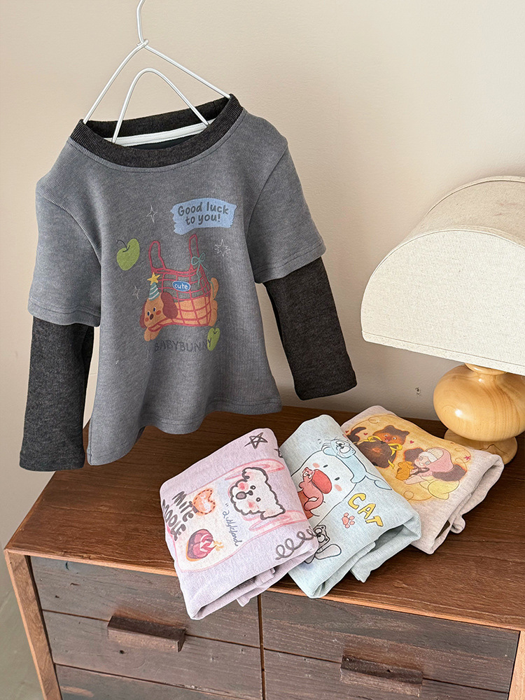 [en stock] camiseta de mangas largas de niñas invierno 25 nuevo estilo coreano de niñas falsas dos piezas de chaqueta de aire extranjero más terciopelo 350g