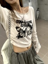 �وD ���rӢ�ĺ���ӡ���L��T2023�n���¿�С����ʽ�͹Ŷ�����Ů��