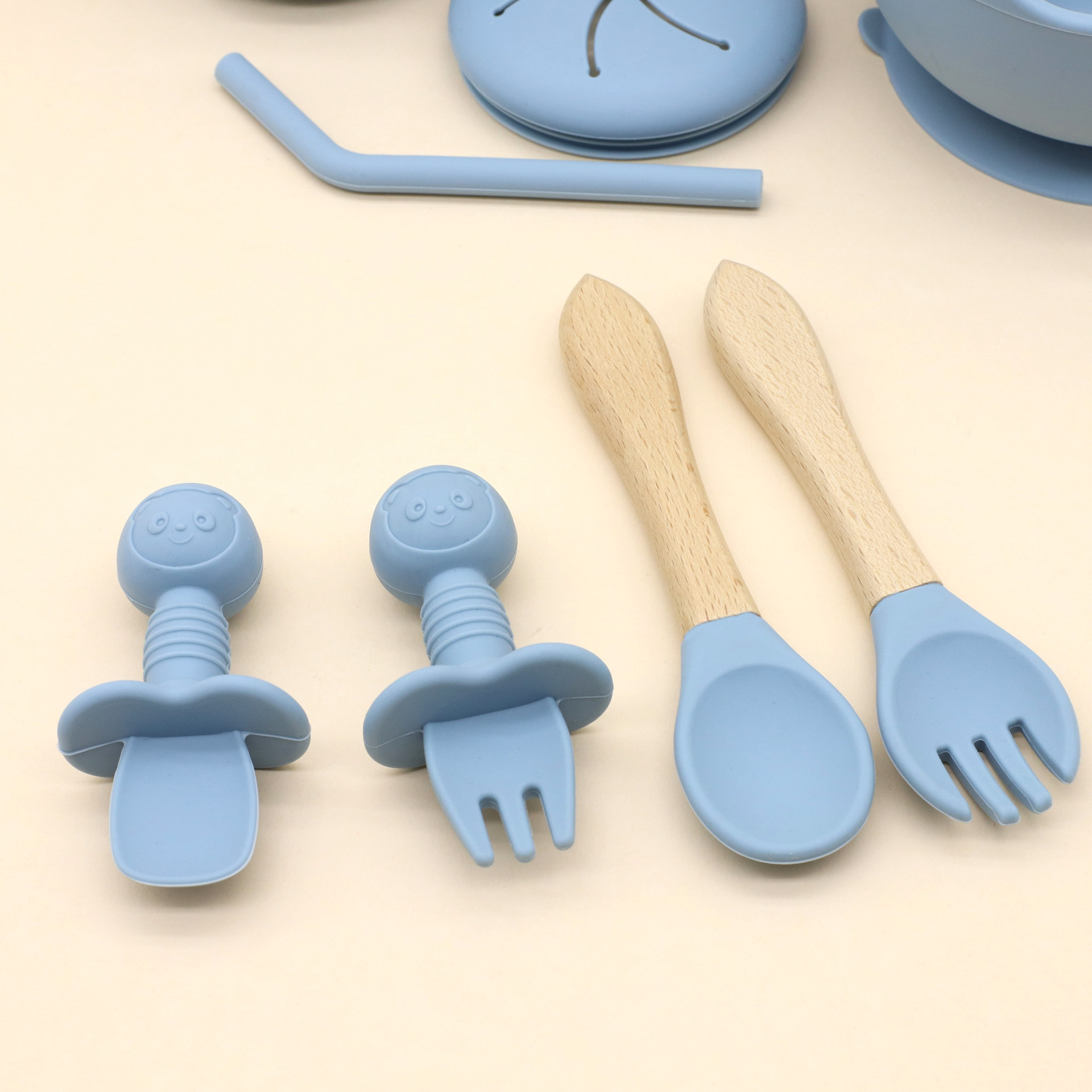 Conjunto de cubiertos de silicona para bebés transfronterizos Baodle Bowl Paws Cups and Fork Multiple Pieces Conjunto de platos de comida suplementaria cubiertos de alimentación