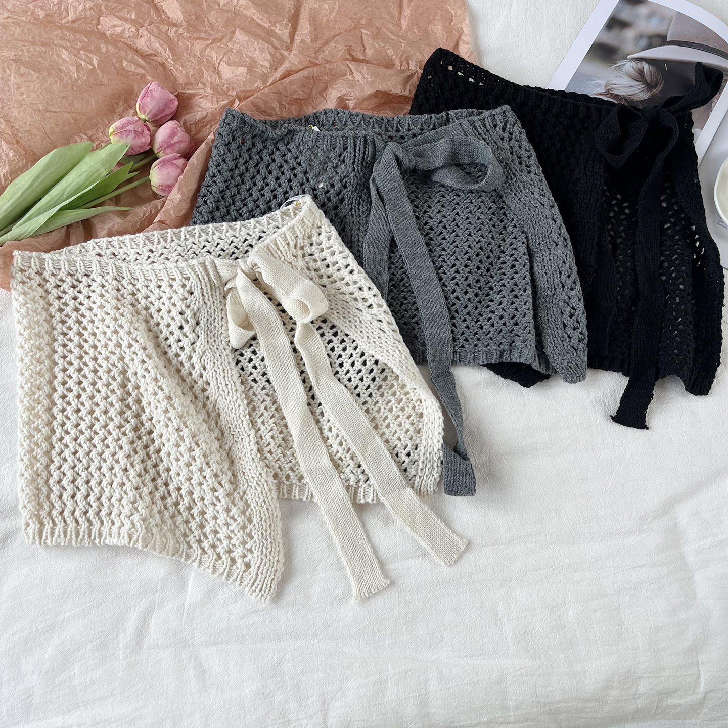 Ins Blogger's Same Style Cut Out Mesh Asymmetrical Knitted Butt Curtain, Fashionable Layered Butt-Covering Slimming Look Lace-Up Skirt