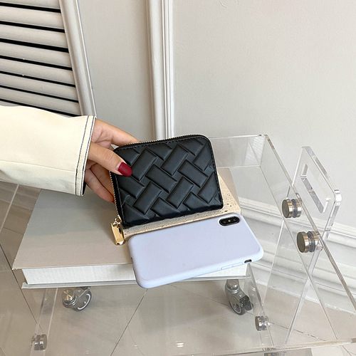  New Student Niche Design Soft Leather Zipper Coin Purse Short Style Compact Wallet Women's Creasing Small Wallet Trendy