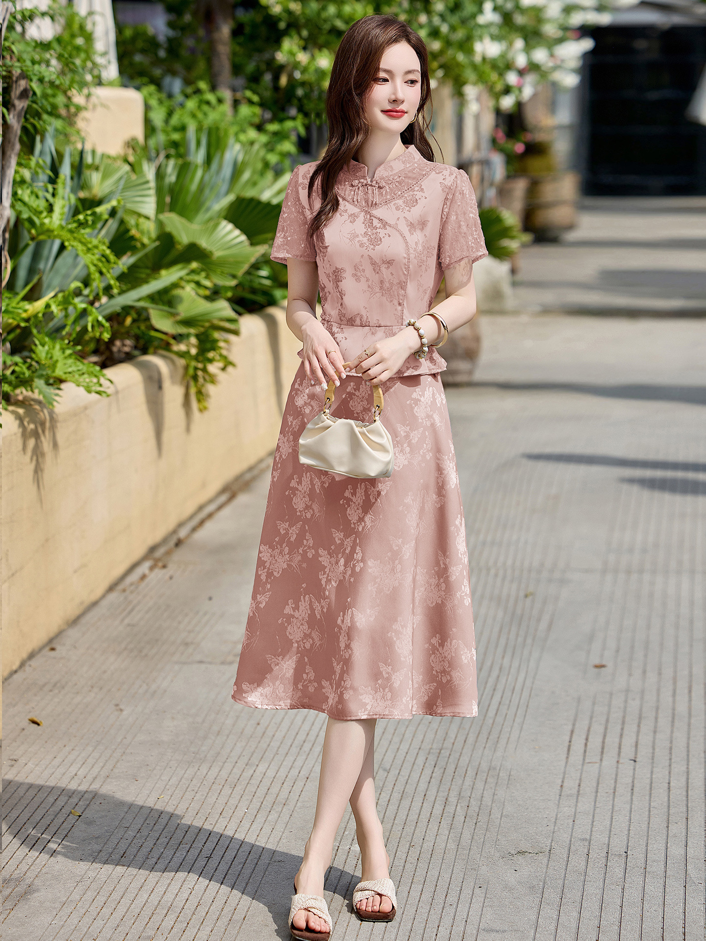 Đầm maxi nữ tân cổ điển cổ đứng đính hạt cườm, phối ren, họa tiết jacquard, thiết kế giả hai lớp LX2625 — xanh lam, Màu hồng