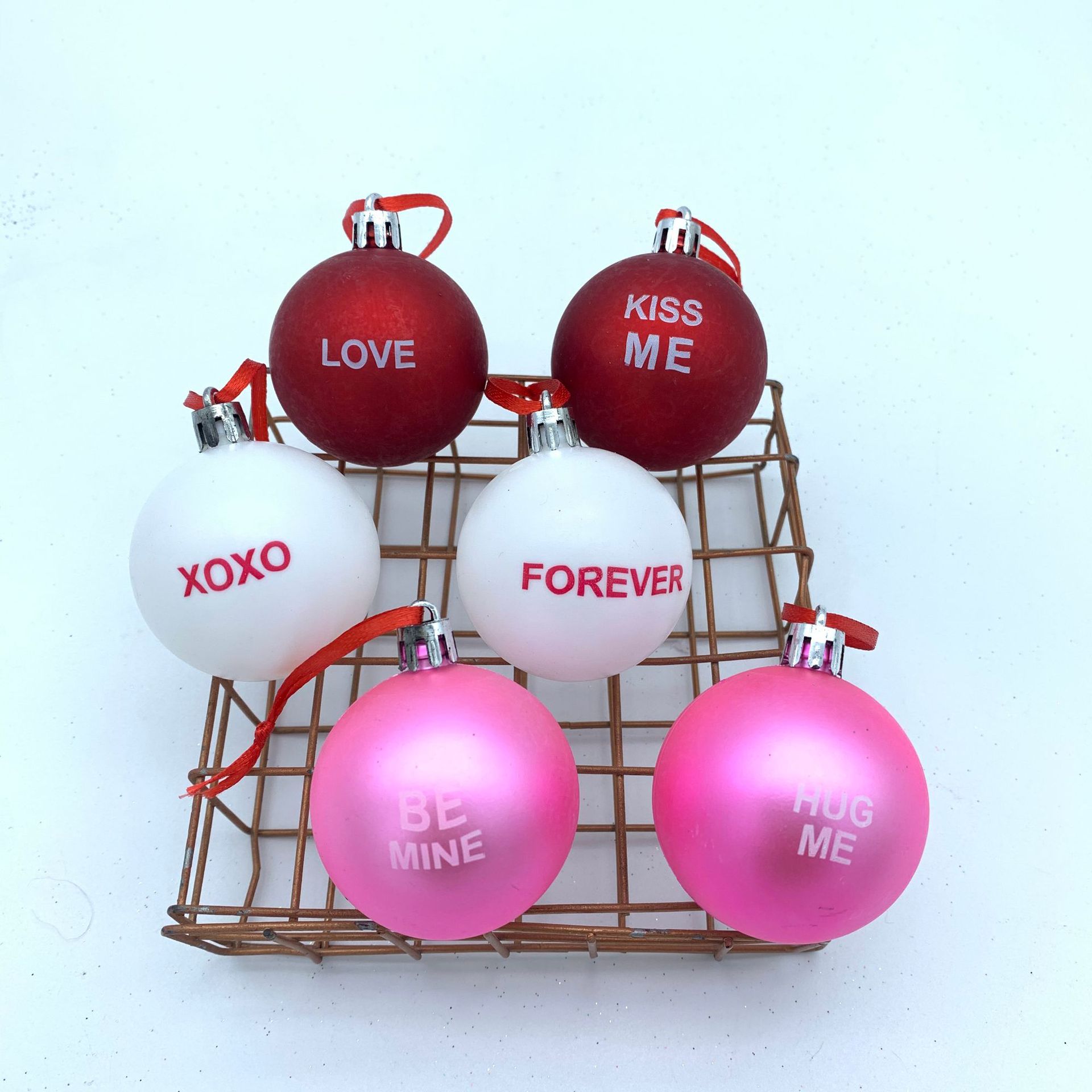 Explosiones transfronterizas del día de San Valentín colgantes de bola pintada escena de globo de cumpleaños Navidad decoración de bola colgante