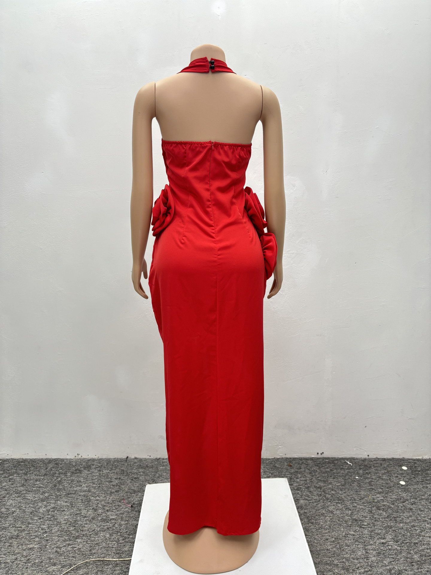 455g Weight Maxi Long Dress Dress Length Type Sleeveless Sleeve Length Sheath Dress Dresses Type Polyester Fabric Type High Waist Waist Line Banquet Occasion Halter Neck Neckline Slim Fit Type Flower Pattern Summer Season Women's Gender Elegant Style Wholesale Women's Elegant Flower Banquet Halter Neck Sleeveless Sheath Dress 5