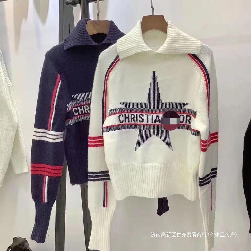 High-end version of the pentagram letter jacquard knit sweater with a high collar, stylish and age-reducing, loose-fitting top, other items include women's clothing with tags