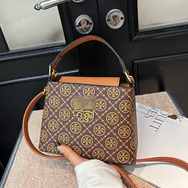 Bolsos transfronterizos de nueva marca de moda para mujer, flores antiguas, retro, charol europeo y americano, bolsos de alta capacidad, bolsos populares de todo fósforo