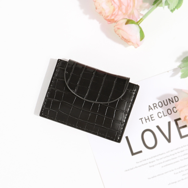 Cartera corta de cuero de camarón para mujer 2023 nuevo titular de tarjeta plegable ultrafino suave pu pequeño simple cartera de mujer