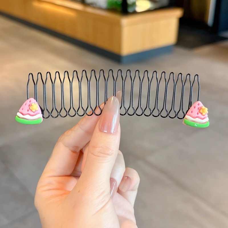 Niñas peinar la frente peinar el cabello peinar la cabeza de las niñas peinar el cabello peinar el cabello peinar el cabello peinar el cabello peinar