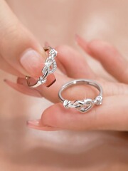 925 Silver Heart Ring Couple's Matching Bands Twin Knot Everyday Luxury Style Men and Women Gift for Celebration Cool