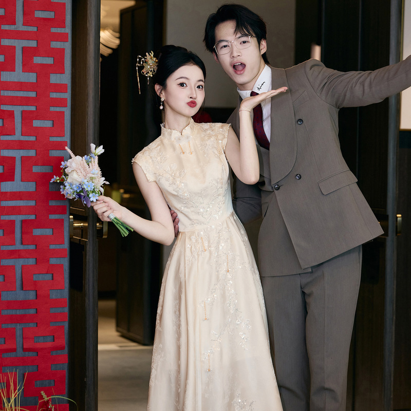 新中式订婚礼服2025新款香槟色敬酒服新娘结婚小个子领证登记大码|undefined