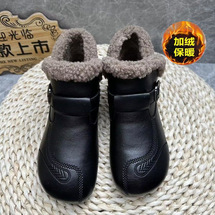 New Arrivals: Women's Short Boots for Autumn and Winter, Retro Versatile Casual with Thin Fleece, New Flat Cotton Shoes, Grandma Boots