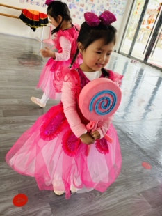 Spring and Autumn School Games Admission Props Lollipop Children's Morning Exercise Lollipop Little Horse