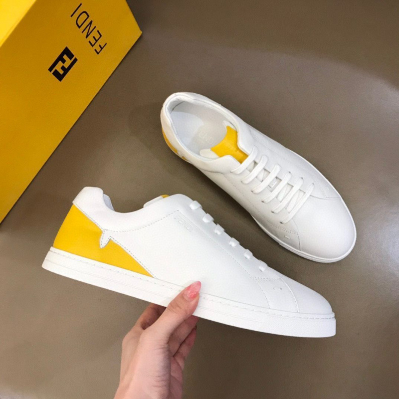 European style genuine leather round-toe white sneakers with laces, simple color-blocking casual sports shoes, breathable lightweight men's trendy shoes European style genuine leather round-toe white sneakers with laces, simple color-blocking casual sports shoes, breathable lightweight men's trendy shoes
