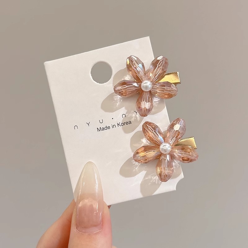 Pequeña pinza de cabello de perla detrás de la cabeza pinza de agarre pequeña 2024 nuevo pinza de cabello compacta y exquisita medio toque de caballo pinza de cabello