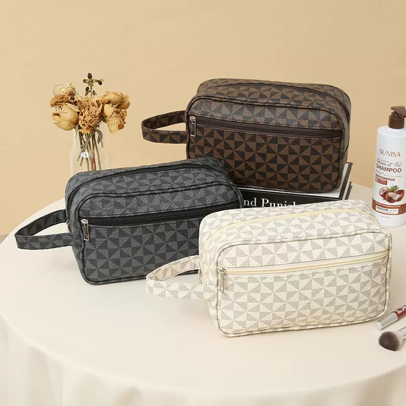 跨境外贸菱格纹男士便携手拿包大容量耐磨休闲潮流时尚印花手提包