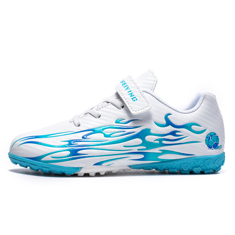 2025 nuevos niños y niñas transfronterizos zapatos de entrenamiento de clavos zapatos de fútbol estudiantes zapatos de fútbol de desgaste fábrica directa