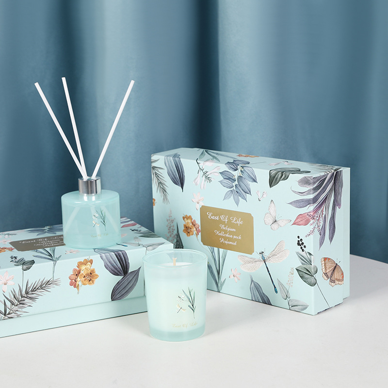 Personalizado al por mayor caja de regalo set de cera de soja perfume aceite esencial creativo regalo de Navidad acompañante
