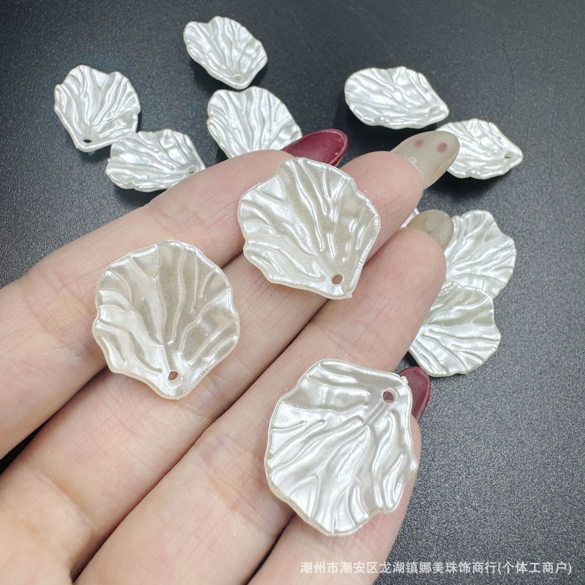 Blanco hueco ABS anillo de perlas hecho a mano DIY accesorios de clip de cabello decoración en línea en vivo