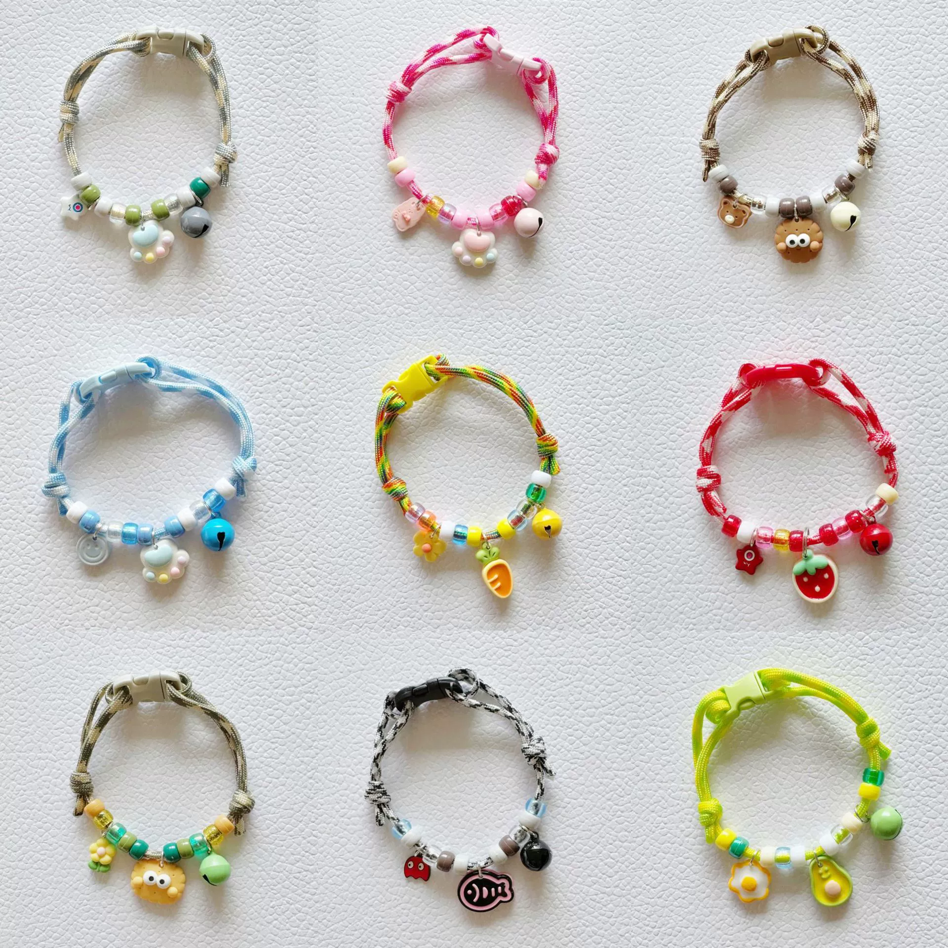 Ошейник для кошек и собак, ожерелье, ошейник, милый след, простой колокольчик, красочный регулируемый ошейник