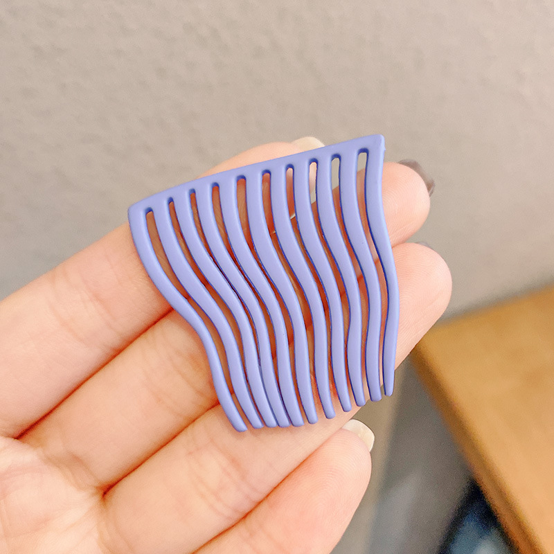 Nuevo clip de cabello de metal sin marcas peinado de cabello de la red de chicas rojas en línea con clip de frangeo invertido en la tarjeta de cabello coreana detrás del toque de cabeza