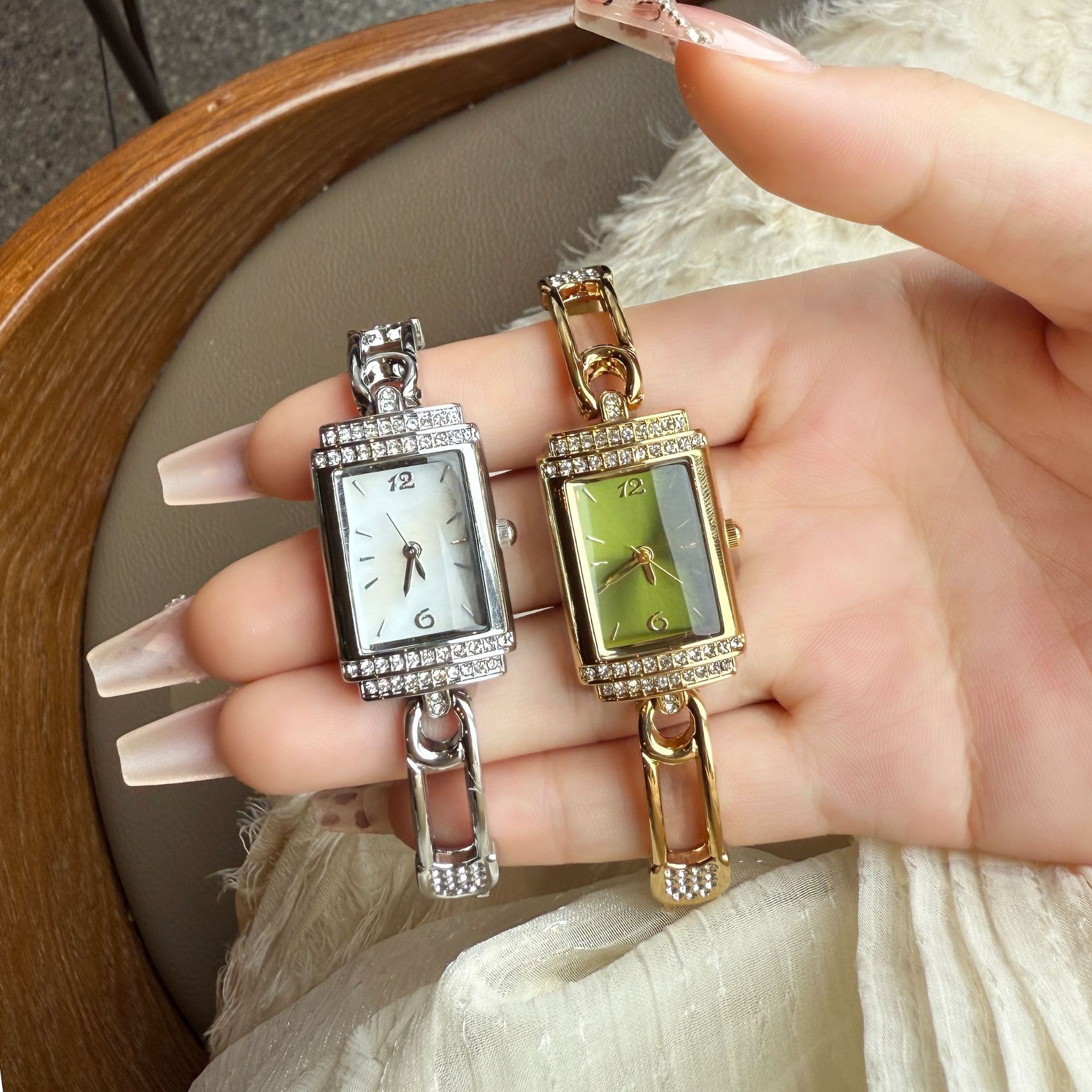 Trendy New Fashion Bracelet Watch Popular Small Pin Quartz Women's Watch Light Luxury Square High-End Cross-Border